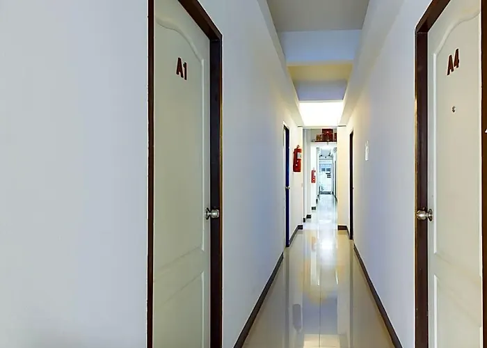Nine Place Sukhumvit 40 Hotel 3*
