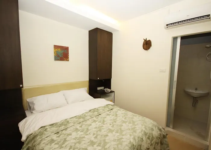 Nine Place Sukhumvit 40 Hotel 3*